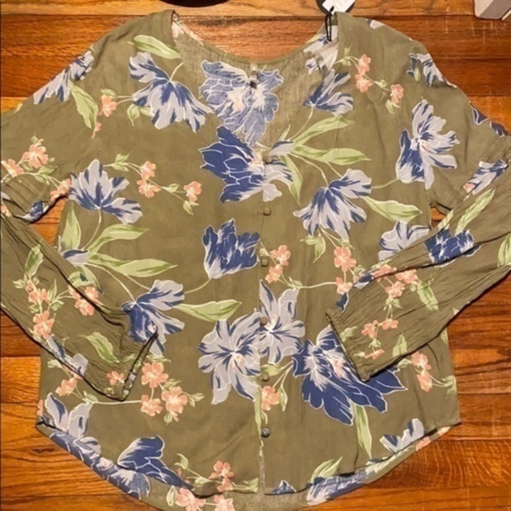 NWT amuse society top